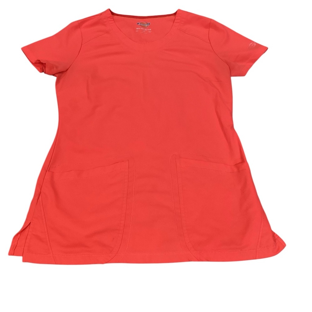 Dickies Women's XS Scrub Top Coral Color w/ front‎ pockets